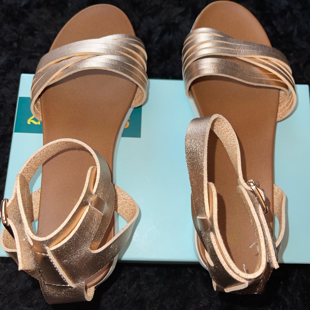 Cute girls sandals